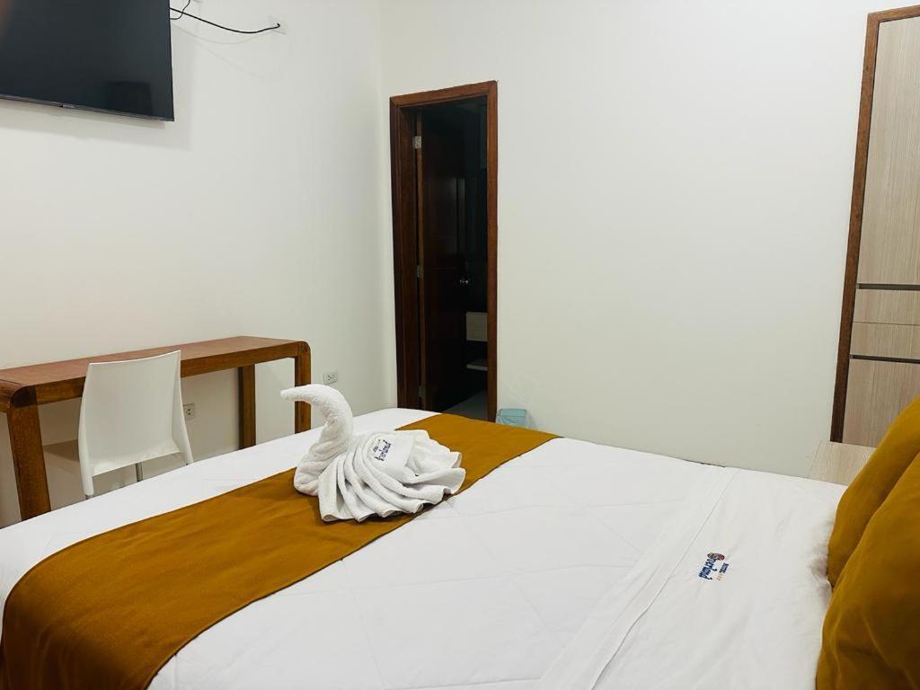 Hotel Overland パラカス エクステリア 写真
